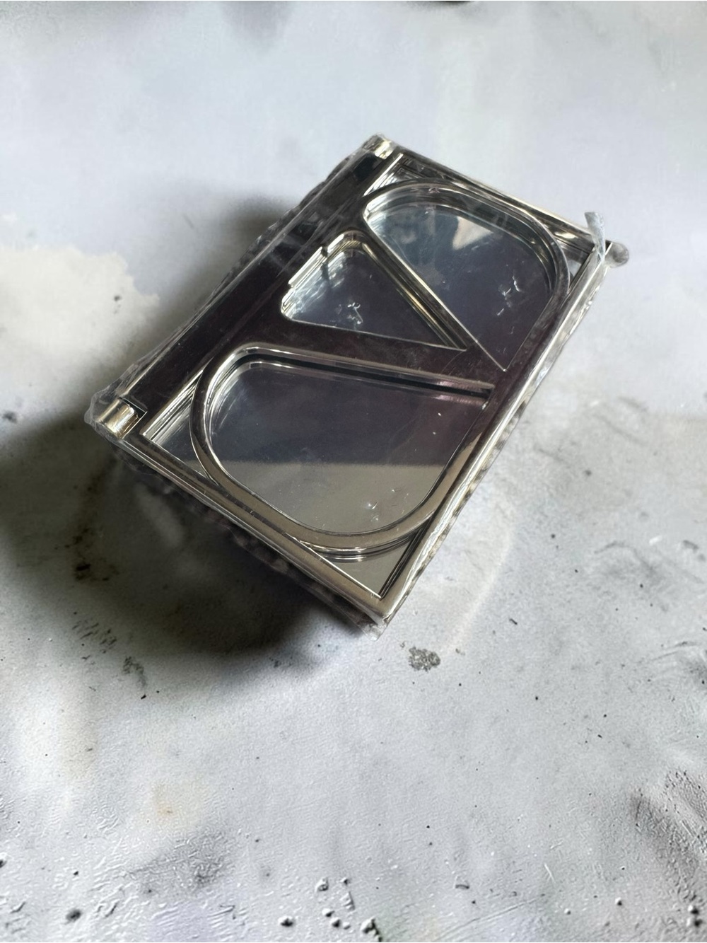 Valentino Beauty VLogo gold compact pocket mirror NEW